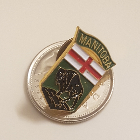 💲5️⃣ in 🛍️of2+  Manitoba Provincial Crest Pin B - Picture 7 of 10
